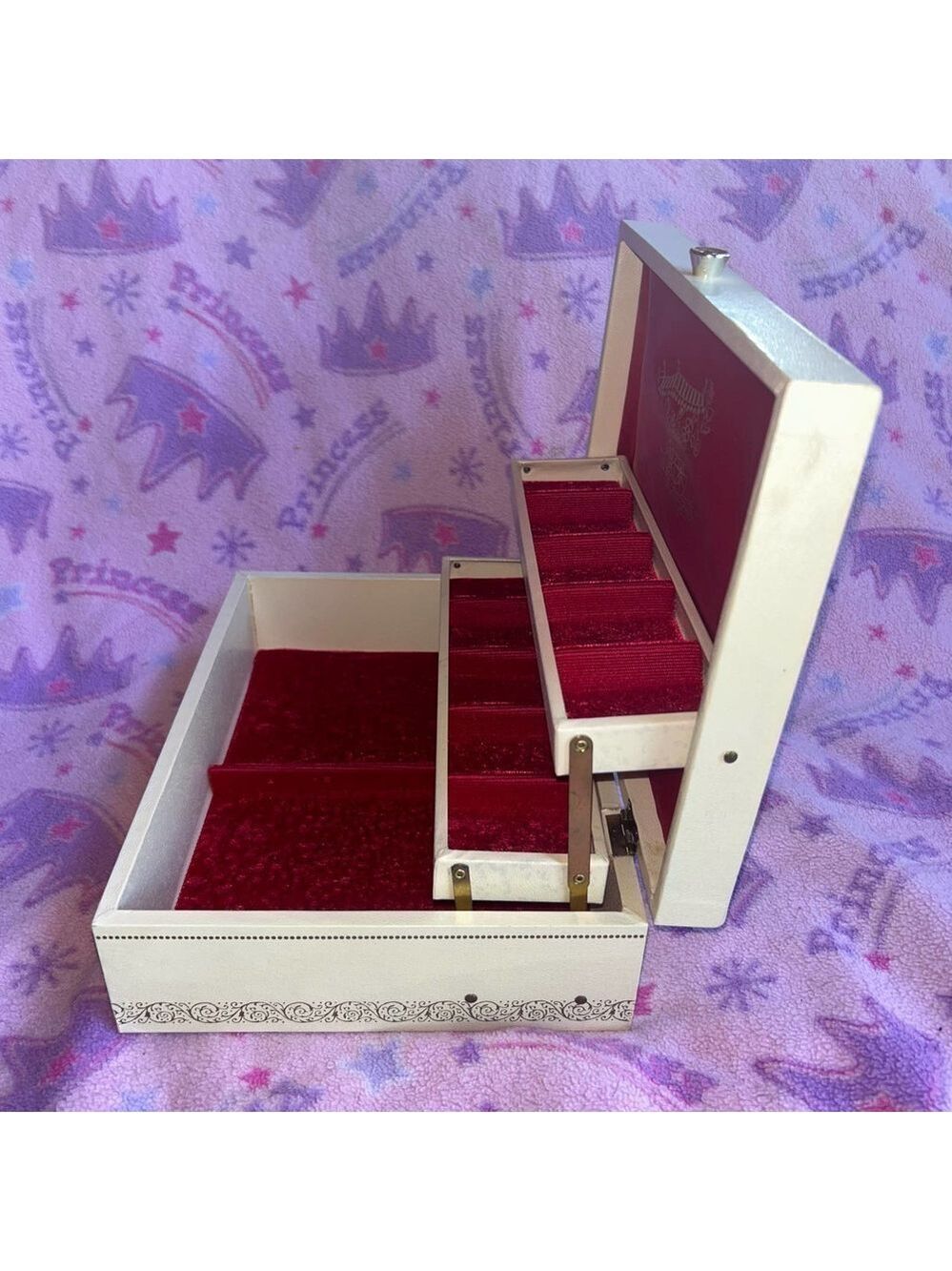 Excellent Vintage 1950s Tiered Jewelry Box - Picture 3 of 11